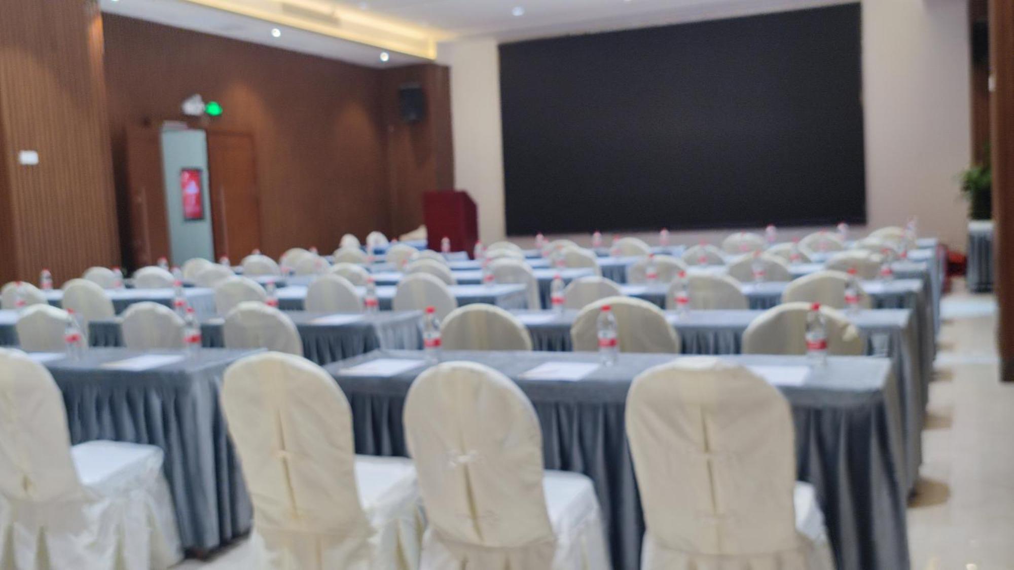 Phoenix Hill Hotel Dongguan - Golf Course Shop Extérieur photo
